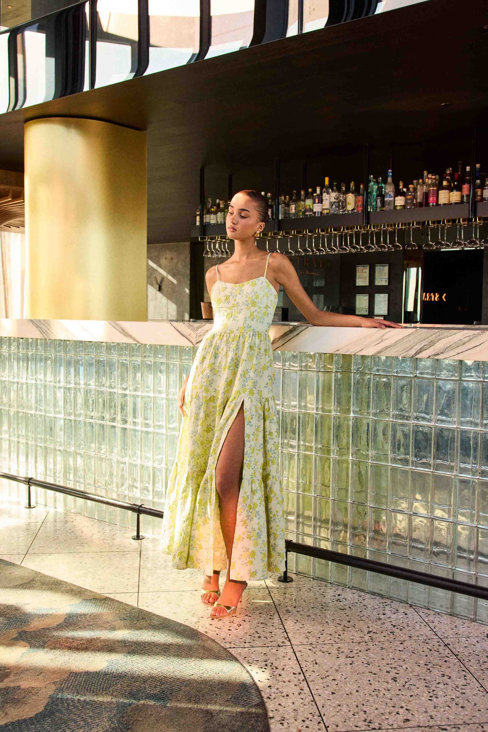 elliatt green dress Posey Gown in Yellow Size:UK 18 / US 14 / EU 46 nyla_collection_33226326119 Designed with a flattering Vintage Olive Green Mermaid