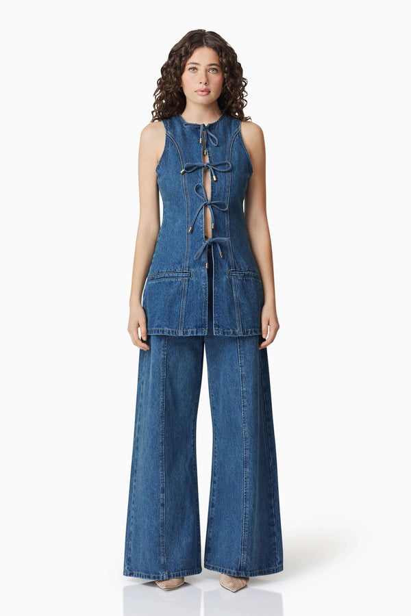 Brunette model wearing CURAAE Clara Sleeveless Denim Set front shot