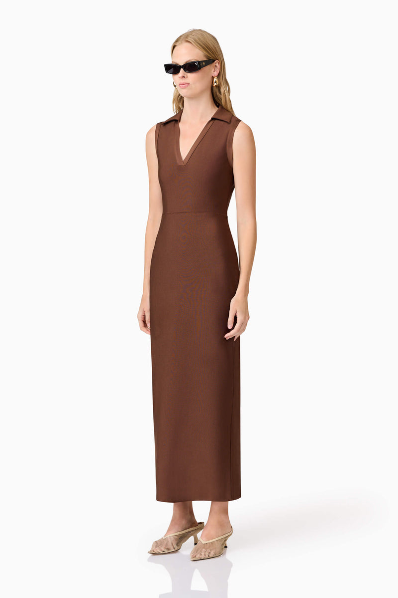 Blonde model wearing CURAAE Khloe Crepe Knit Midi Dress in Brown side shot