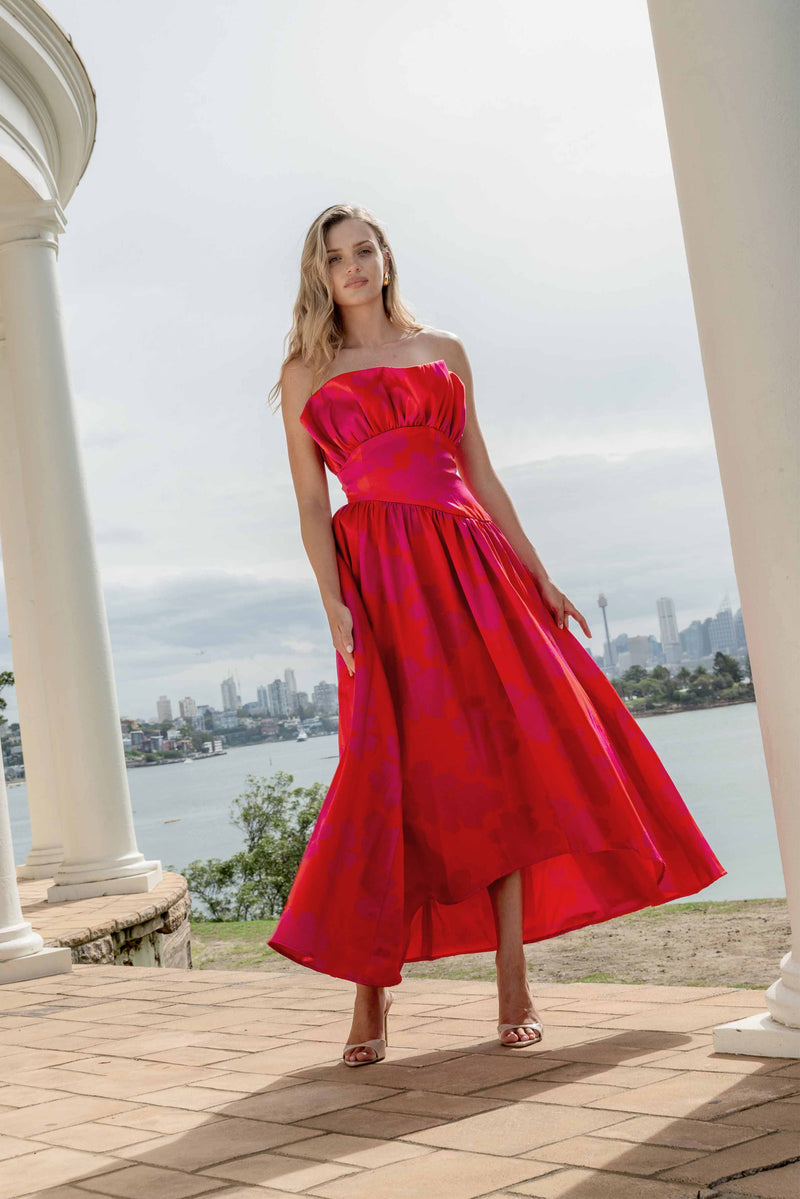 strapless open back dress Between Now And Then Red Cotton Sleeveless Maxi Dress main image 0
