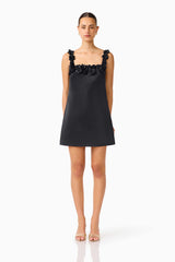 Brunette Model wearing Lucetta Shift Mini Dress in Black front shot