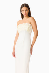 Solenne Column Midi Dress in White with a 3D floral detail close up shot