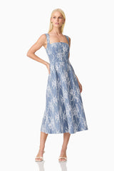 Brunette model wearing the Safia Midi Dress in Blue posed shot