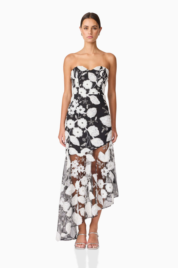Brunette Model wearing Carol Strapless Gown in Black & White front shot