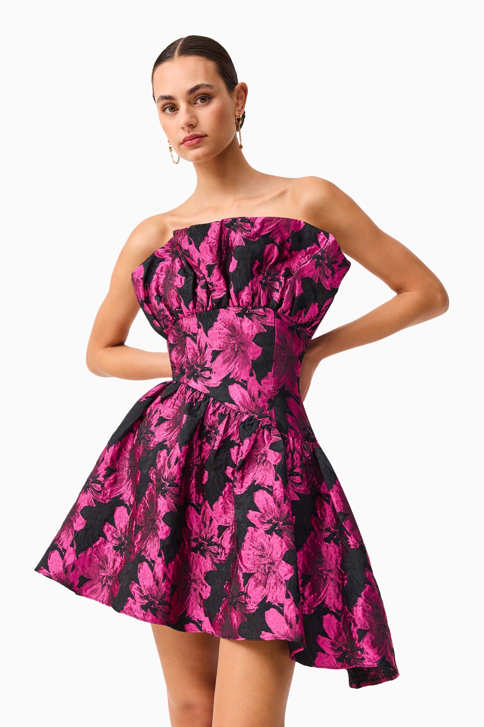 strapless open back dress The Kinsley Maxi Dress in Hot Pink & Black – Solace London main image 0