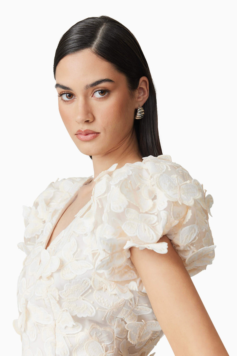 scarlett midi dress in cream elliatt Scarlett Butterfly Midi Dress - White - XS