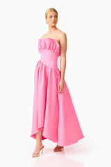 Blonde model wearing the Laurel Sleeveless Maxi Dress in Pink posed shot