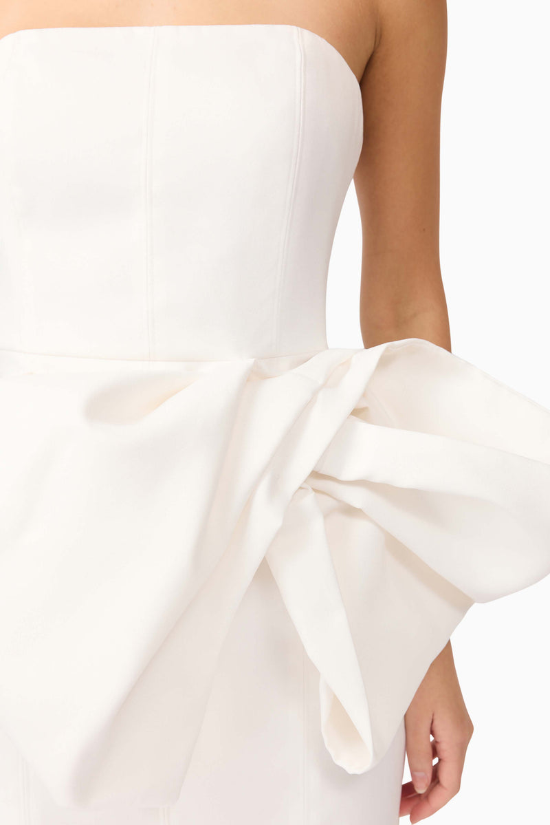Elysie Bow Mini Dress in White Elliatt Elysie Bow Mini Dress in White Elliatt