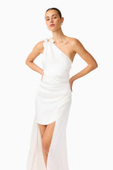 ERIELLE ASYMMETRICAL GOWN IN WHITE WITH ONE SHOULDER POSED SHOT