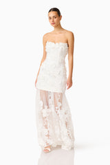 Whynter model wearing the Lorina Strapless Gown in White posed shot