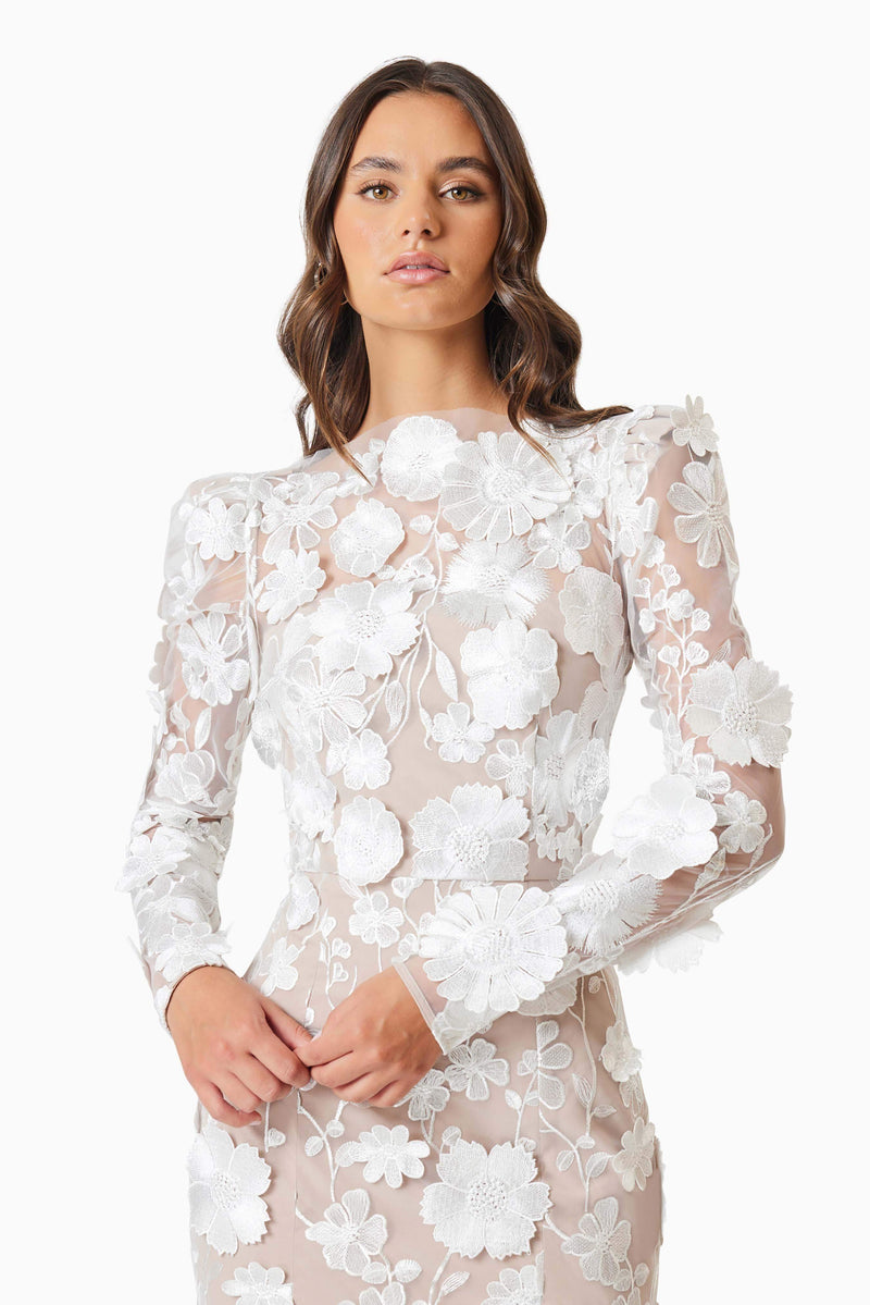 Shannon 3D Floral Midi Dress In White Elliatt Shannon 3D Floral Midi Dress In White Elliatt