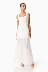 Brunette Model wearing Sia Sweetheart Gown in White posed shot