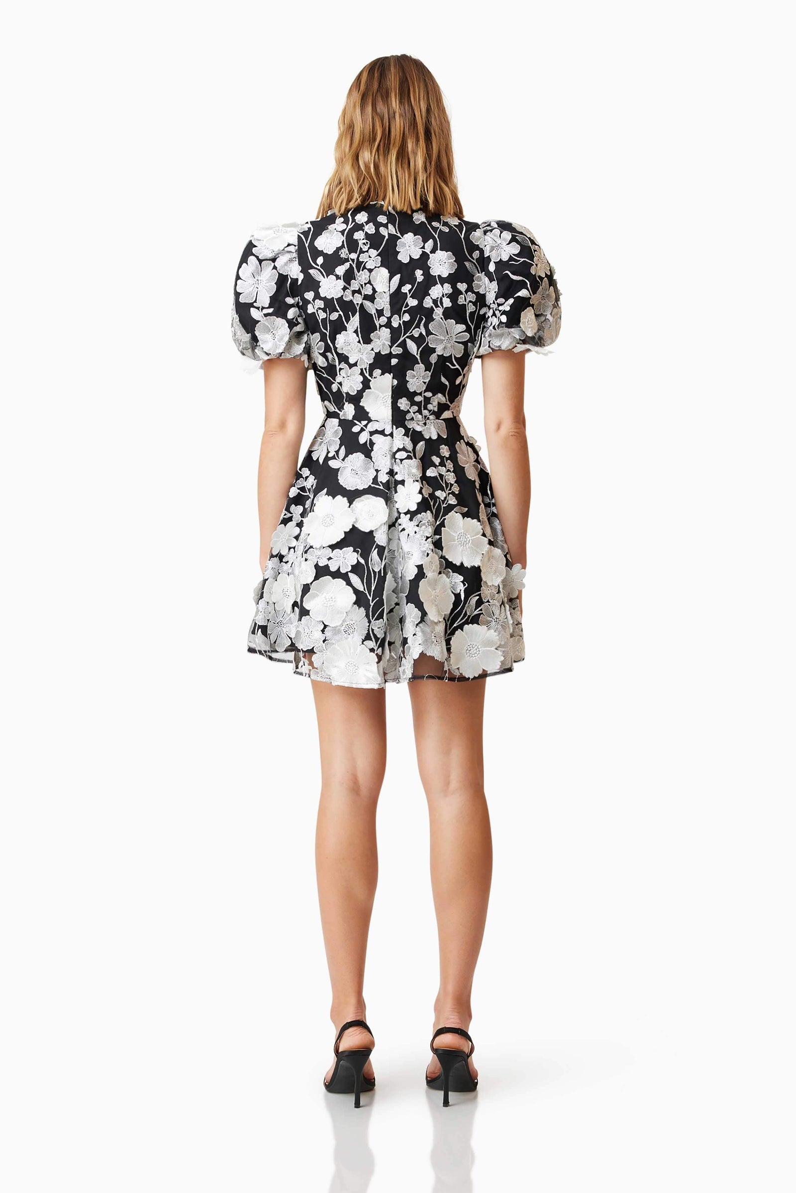 elliatt selene short-sleeve v-neck 3d floral lace mini dress Selene Floral Mini Dress - Black - XXS