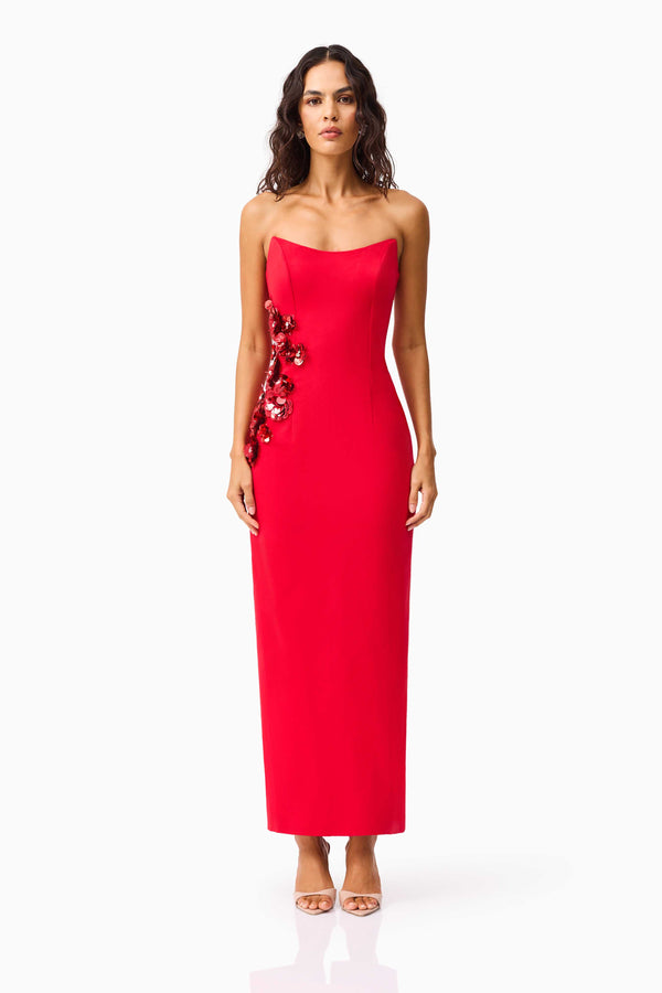 Brunette model wearing the Yasmine Strapless Maxi Dress in Red front shot 
