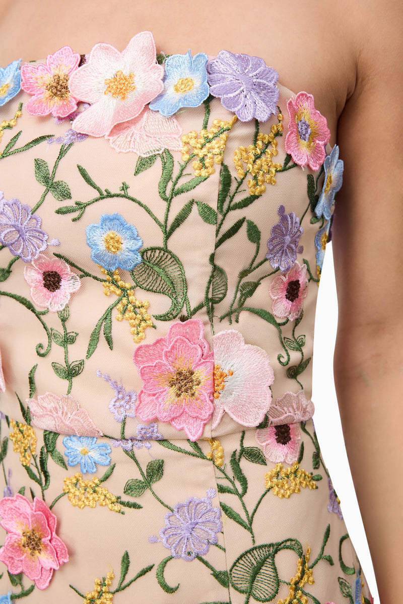 Helena Strapless Dress In Floral | 3D Floral Details Elliatt Helena Strapless Dress In Floral | 3D Floral Details Elliatt
