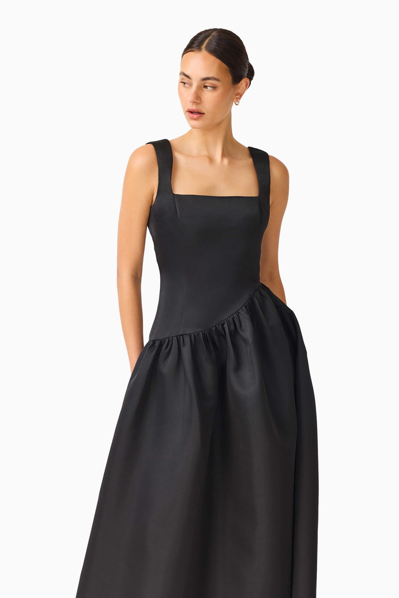 Ruelle A-Line Maxi Dress in Black – Elliatt